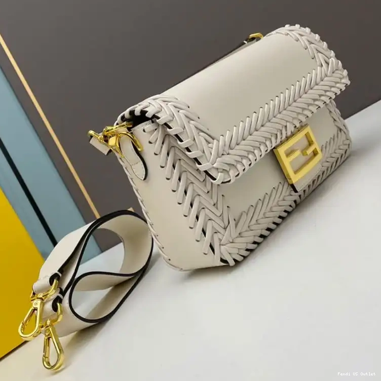 Cheap HOT Fendi White Stitching Medium Baguette Leather In Bag 0528